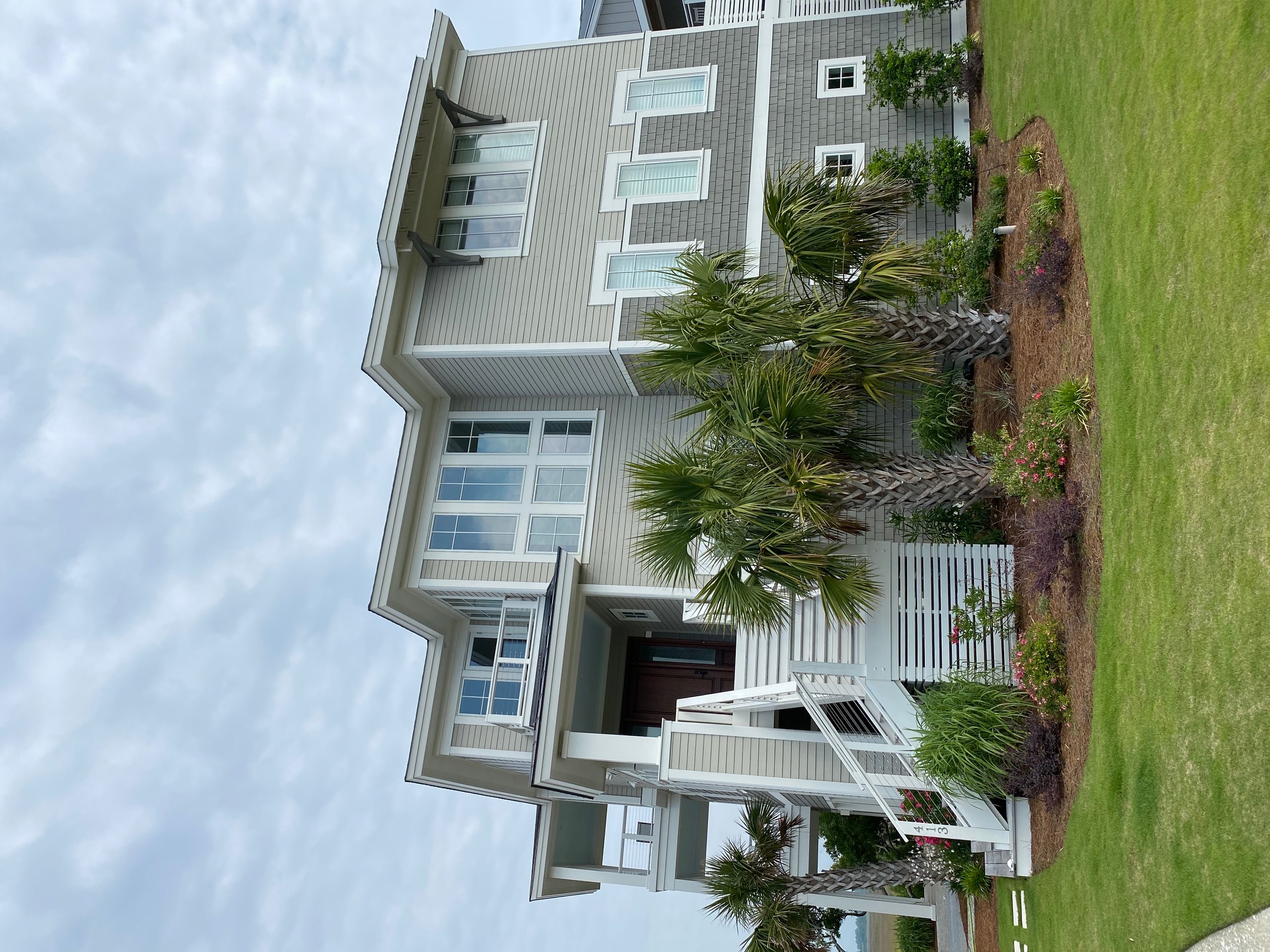 Figure eight island exterior cleaning